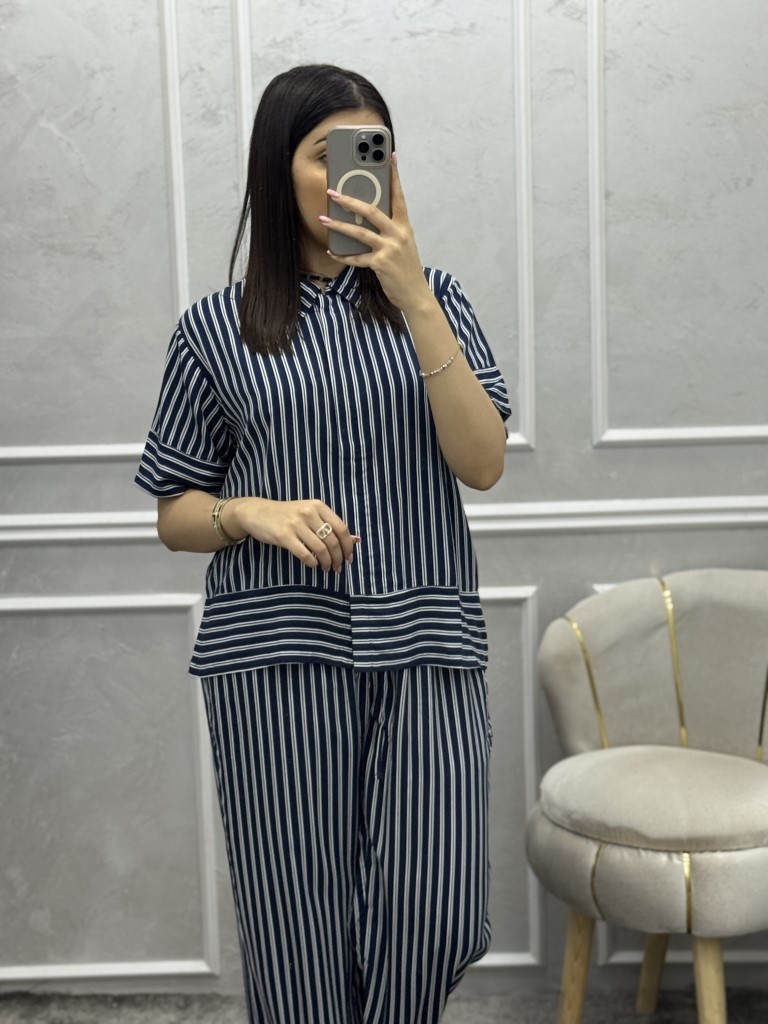 PYJAMA LILY